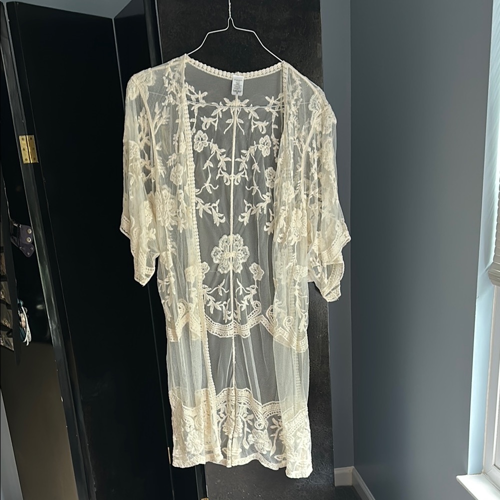 Time and Tru Lace Kimono